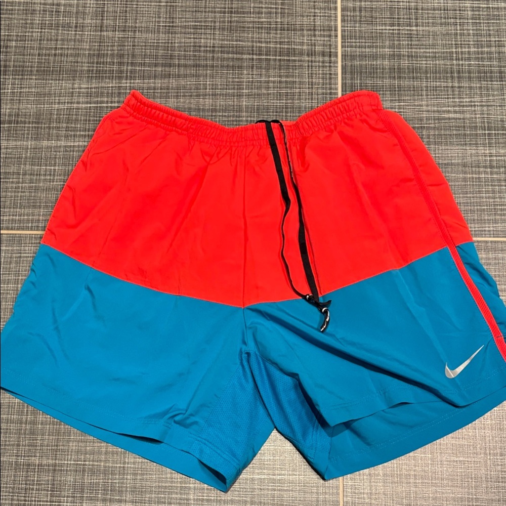 Nike Men's Athletic Shorts in Red and Blue